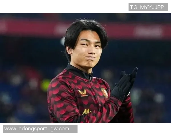 日本队惊险逆转伊东纯也助攻上田绮世补时绝平精彩瞬间